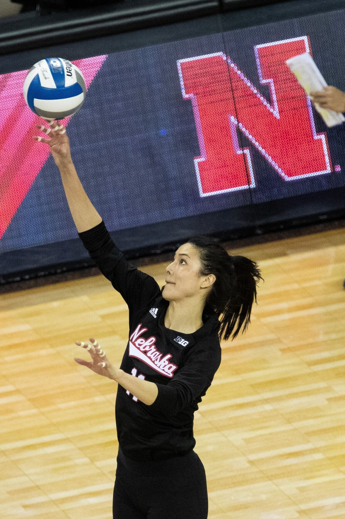 042021-owh-spo-nuvolley-ar49